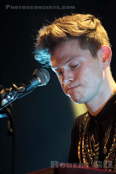 PERFUME GENIUS - 2012-05-24 - PARIS - Divan du Monde - 